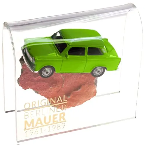 United1871 Trabant auf ORIGINAL Berliner Mauer-Stein | authentisches Stück mit Echtheitszertifikat | Trabi DDR | Handarbeit