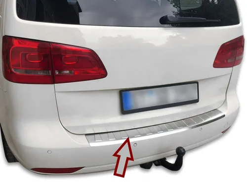 RECAMBO Ladekantenschutz für VW TOURAN 1T3 - Abdeckblenden für perfekten Schutz und exklusive Optik, aus hochwertigem V2A Edelstahl mit 100% passgenauer 3D-Form für einfache Montage und langfristige Haltbarkeit.