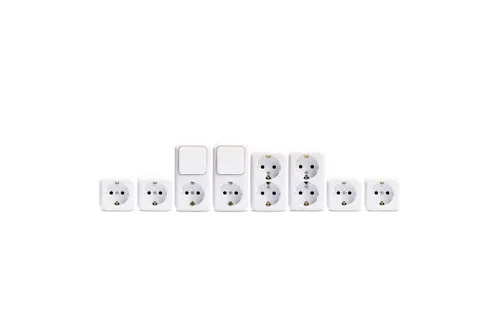 AUFPUTZ-SET MCPOWER "FINERY KELLER" 8-TEILIG WEISS - Steckdosen & Zubehör, ideal für den Keller mit modernem Design und einfacher Montage.