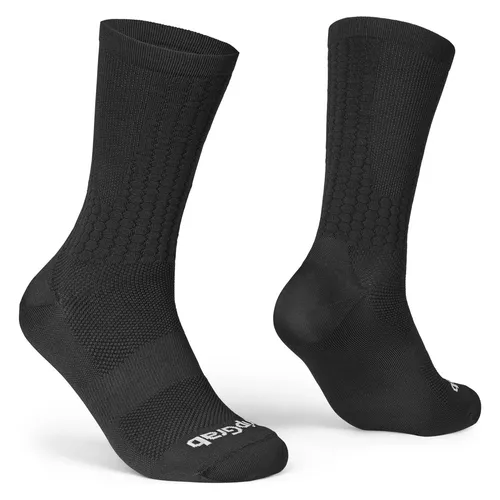 GripGrab FastStream Aero Radsport Socken – Hohe Performance für Rennradfahrer - Optimierte Aerodynamik und selektive Kompression für effektive Leistung beim Radrennen. Die atmungsaktiven Socken bieten höchsten Tragekomfort und sind in verschiedenen Größen erhältlich.