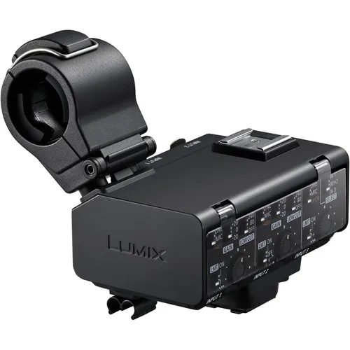 Panasonic Lumix DMW-XLR2 XLR-Mikrofonadapter - Mikrofone mit 32-Bit-Float-Aufnahme für detaillierten Sound und 4-Kanal-Audio, ideal für professionelle Film- und Tonaufnahmen.