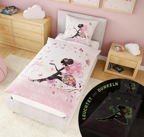 Glow in the Dark Kinderbettwäsche Astronaut 135x200 - Bettwäsche Astronaut aus 100% Baumwolle, leuchtet im Dunkeln und bietet 10 kreative Spiele auf der Rückseite für Spaß im Kinderzimmer.