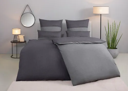 TOM TAILOR HOME Bettwäsche Henry, 3-teilig mit GRATIS Sporthandtuch - Bettwäsche aus 100% Baumwolle, Renforcé, in grau-anthrazit, inkl. GRATIS Sporthandtuch. Pflegeleicht und OEKO-TEX® zertifiziert für ein gesundes Schlafklima.