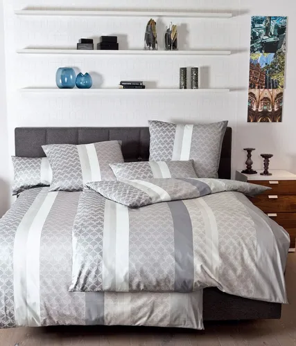 Bettwäsche JANINE "Svenn", taupe, 135x200 cm, Satin - Hochwertige Bettwäsche "Svenn" von Janine in taupe. Aus 100% Baumwolle, atmungsaktiv und pflegeleicht. Mit elegantem Design und praktischem Reißverschluss - perfekt für gemütliche Nächte.