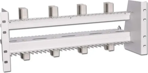 CobiNet Rangierverteiler 4HE 114163 - Schaltschränke: Hochwertiger Rangierverteiler mit Platz für bis zu 32 Anschlussleisten, ideal für professionelle Netzwerkinstallationen.