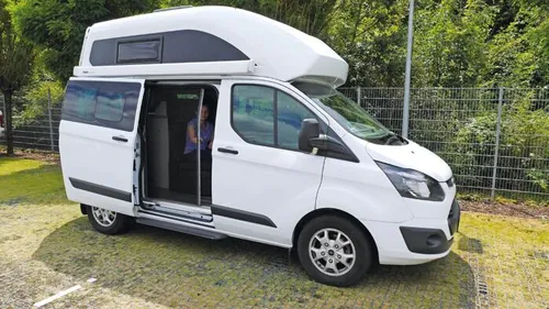Remis REMIcare Tür-Insektenschutz Moskitonetz für Ford Transit Custom V362 - Vorzelte - Effektiver Insektenschutz für Ihre Tür, der lästige Insekten fernhält und frische Luft hereinlässt.