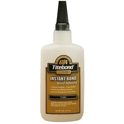 Franklin International Titebond Sekundenkleber für Holz – Instant Bond THIN 59 ml - Klebeprodukte, ideal für präzise Holzverbindungen. Der dünnflüssige Sekundenkleber bindet extrem schnell und ist perfekt zum Ausbessern von Haarrissen und Furnierkanten.