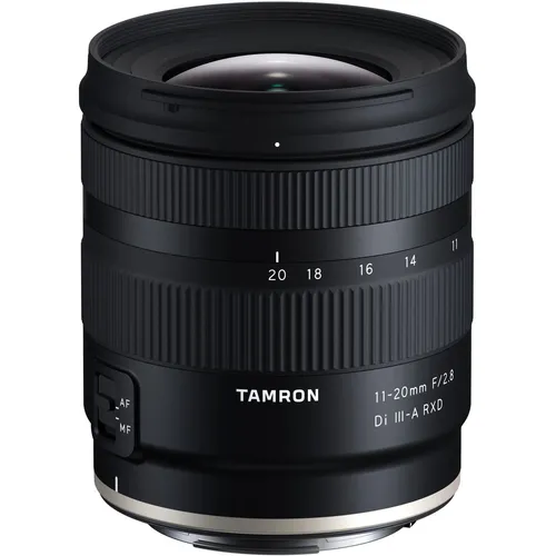 Tamron 11-20mm f2,8 Di III-A RXD für Canon RF - Ultraweitwinkel-Zoomobjektiv mit konstantem Blendenwert von f2,8, ideal für kreative Landschafts- und Architekturfotografie.