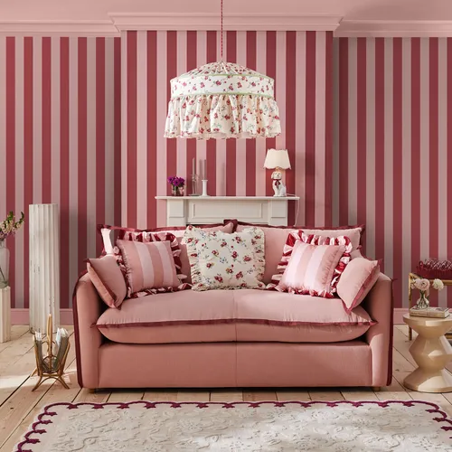 Cath Kidston Vliestapete Canopy Stripe, pink-rot, 10mx52cm - Bringen Sie mit der Canopy Stripe Vliestapete von Cath Kidston frischen Wind in Ihr Zuhause. Die matte Tapete mit breiten Streifen in lebhaften Farben ist leicht anzubringen und sorgt für eine moderne Atmosphäre. Maße: 10mx52cm.