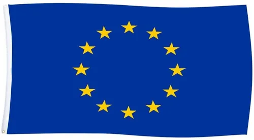 BRUBAKER Fahne EU - Große Hissflagge Europa 150 cm x 90 cm (1-St), Europäische Union Flagge für Fahnenmast oder Fan Dekoration - Blau