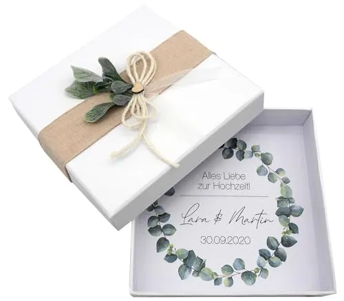 ZauberDeko Geldgeschenkverpackung Hochzeit mit Namen - Elegante Geldgeschenkverpackung aus stabiler Kartonage, individuell bedruckbar mit Namen und Hochzeitsdatum. Ideal für persönliche Geschenke, Maße: 14 x 14 x 3 cm, stilvoll verziert mit Leinenband und Holzherz.