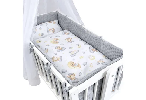 Baby-Delux Wiegenset 6-tlg. Koala Grau – Bettwäsche Set für Babywiege - 6-teiliges Wiegenset für Wiegen (90x40 cm) mit zartem Chiffonhimmel und rundum Nestchen aus Waffelpique. Hochwertige, atmungsaktive Baumwolle sorgt für kuschelige Geborgenheit und süße Träume.
