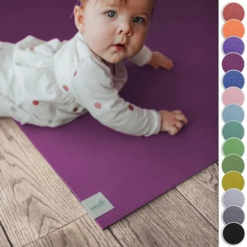Sanosoft Krabbelmatte Pflaume 180x100 cm - Hochwertige Krabbelmatte aus 100% EcoPure-Foam, rutschfest und abwaschbar. Ideal für drinnen und draußen, schützt bei ersten Krabbelversuchen und hält Bodenkälte fern.