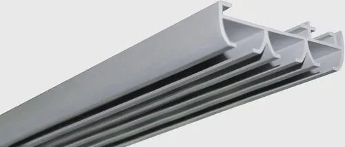 Gardinenschiene GOOD LIFE "Sileno" Gr. 4, silber, 240 cm - Elegante Vorhangschiene aus Aluminium für einen reibungslosen Stofflauf. Ideal für dekorative Vorhänge, inklusive passender Wandhalter und Endkappen. Flexibel und kürzbar für Ihre individuellen Bedürfnisse.