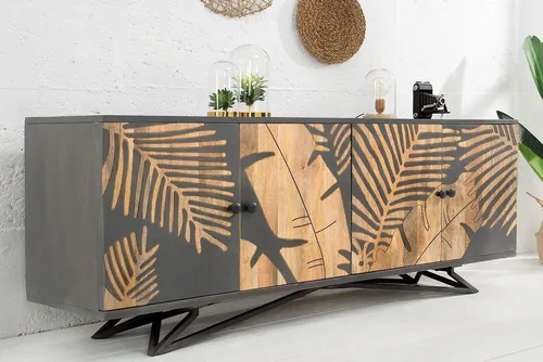 Massives Sideboard Tropical 160cm aus Mangoholz mit floralem Design - Hochwertiges Sideboard aus massivem Mangoholz mit einzigartiger Maserung und floralen Verzierungen. Ideal für stilvolle Wohnzimmergestaltung und bietet vier geräumige Fächer für optimalen Stauraum.
