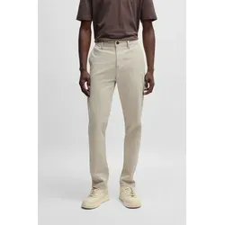 BOSS ORANGE Chinohose Chino_tapered mit Logo in Beige - Wanderhose in Light Beige, elastisch und bequem, ideal für entspannte Outdoor-Aktivitäten. Mit BOSS Logo hinten für einen stilvollen Look.