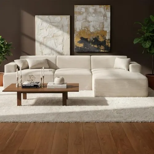 skølm Freki Cloud Couch – Beige Cord Sofa mit Hocker - Erleben Sie maximalen Komfort mit der Freki Cloud Couch. Diese edle Eckcouch bietet eine großzügige Sitzfläche, hochwertige Materialien und kommt ohne Montage – ideal für entspannte Stunden im Wohnzimmer.
