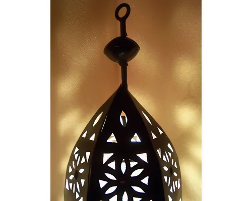 Marrakesch Orient & Mediterran Interior Kerzenlaterne Sliman Rost 30cm - Handgefertigte marokkanische Laterne für Indoor und Outdoor, aus robustem Eisen, ideal für stimmungsvolle Beleuchtung. Höhe: 30 cm, Durchmesser: 16 cm.