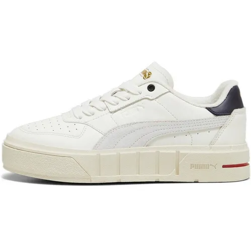 PUMA Cali Court Jeux Sets - 3½ / 36 - Stylische PUMA Cali Court Jeux Sets in Größe 3½ / 36, ideal für Freizeit und Sport. Diese Schuhe überzeugen durch ihr modernes Design und hohen Tragekomfort.