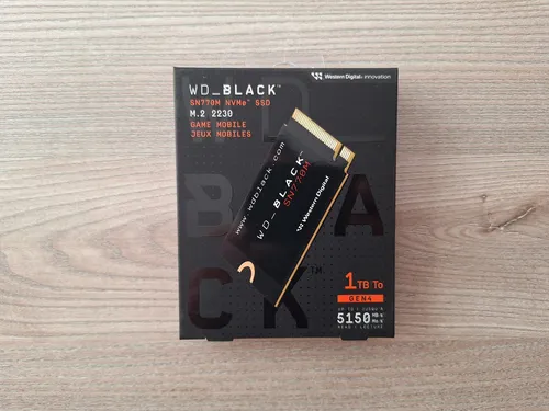 WD BLACK SN770 NVMe SSD 1 TB - High-Performance Gaming SSD, blitzschnelle 5.150 MB/s für sofortigen Spielspaß und reduzierte Ladezeiten