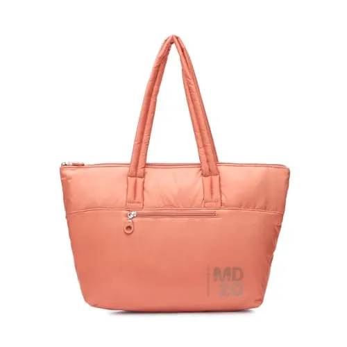 Mandarina Duck MD20 Balloon Schultertasche - Elegante Schultertasche aus ikonischem Material, mit geräumigem Hauptfach und praktischen Fächern für eine optimale Organisation. Ideal für den Alltag, leicht und stilvoll.