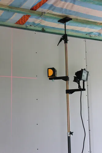Glück Universalhalter - 4204 - Montagehilfen für vielseitige Anwendungen, robust und einfach zu installieren für optimale Unterstützung bei Ihren Projekten.