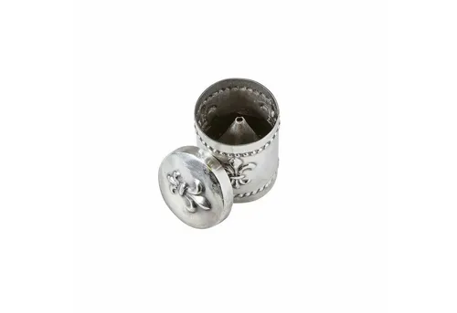 Loberon Kerzenanspitzer Fleur De LYS, antiksilber - Anspitzer für Stabkerzen im antiken Design, verziert mit Fleur-de-Lys. Langlebig und nachhaltig durch Verwendung nachwachsender Rohstoffe.