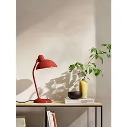 Fritz Hansen KAISER idell 6556-T Tischleuchte - Tischleuchten im Bauhaus-Stil, entworfen von Christian Dell 1931, vereint zeitloses Design mit moderner Funktionalität in venetian red.