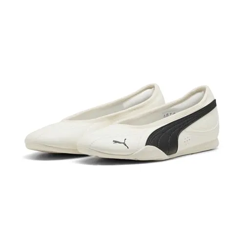 Puma Catch Soleil Ballerina warm white-puma black (01) 6 - Elegante Ballerinas von Puma für Damen, gefertigt aus hochwertigem Leder und Synthetik mit recycelten Materialien. Ideal für stilvolle Sommertage, bieten sie Komfort und eine bequeme Passform.