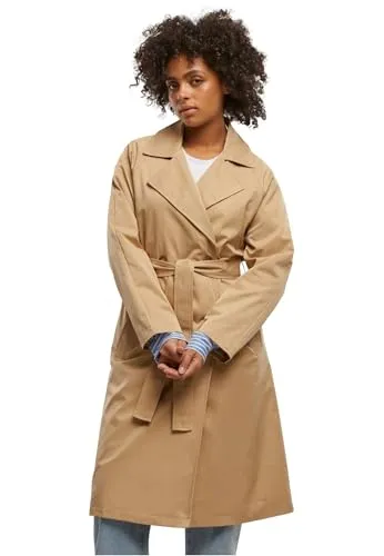 Urban Classics Damen Mantel Ladies Trenchcoat, eleganter Trenchcoat mit Bindegürtel, Größen XS - 5XL - ELEGANTER TRENDSETTER: Dieser knielange Damen Trenchcoat kombiniert klassisches Design mit praktischen Details wie einem abnehmbaren Gürtel und Taschen. Ideal für den Alltag und besondere Anlässe, aus strapazierfähigem Material für langanhaltenden Komfort.