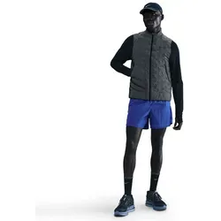 Nike Herren Reflective Therma-FIT ADV Weste schwarz - Die Nike Reflective Therma-FIT ADV Weste bietet Wärme und Sichtbarkeit bei kalten Läufen. Mit innovativer Thermoregulation und reflektierenden Elementen ist sie ideal für sportliche Aktivitäten bei jedem Wetter.