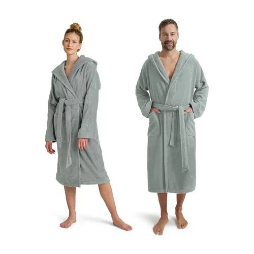 Möve Unisex-Bademantel Superwuschel mit Kapuze - Bademantel aus hochwertigem Walkfrottee, ideal für Sauna & Spa. Mit Kapuze, Gürtel und aufgesetzten Taschen für höchsten Komfort. Größe L, 120 cm lang und maschinenwaschbar.