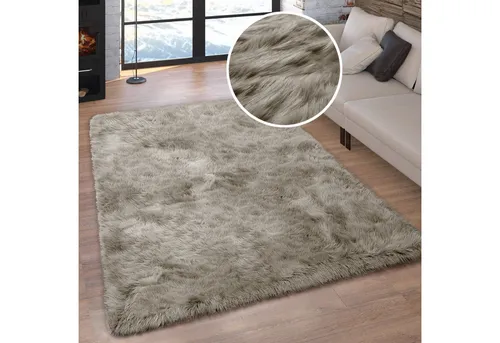 Hochflor-Teppich OTTO HOME "Valeria", kuscheliger Fellteppich in grau - Der Hochflor-Teppich Valeria von OTTO HOME bietet mit seinem 60 mm hohen Flor eine weiche und angenehme Haptik. Ideal für Flur, Schlafzimmer oder Wohnbereich, sorgt er für Wärme und ein einladendes Ambiente.