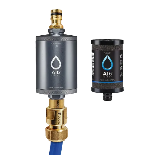 Alb Filter MOBIL Active Trinkwasserfilter mit GEKA Anschluss, titan - Wasserfilter für sauberes Trinkwasser, ausgestattet mit GEKA Anschluss und in edlem Titan-Design, ideal für unterwegs.