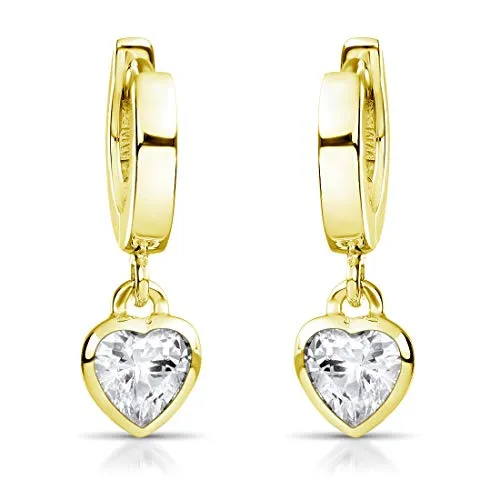 Materia Kinder Ohrringe Gold Herzen - Creolen aus 925 Silber mit Zirkonia - Ohrringe für Mädchen, leicht anlegbar durch Klappmechanik und mit funkelnden Zirkonia in Herzform – das perfekte Geschenk in einer eleganten Schmuckbox.