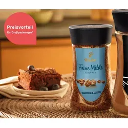 Tchibo Feine Milde Instantkaffee 6x100g - Natur-milder löslicher Bohnenkaffee mit einer Intensität von 3/6, ideal für eine aromatische Kaffeepause.