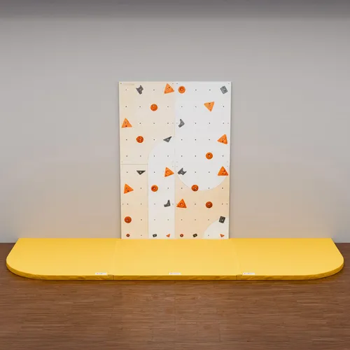 Blockids Kletterwand "Indoor" 4 – Flexible Kletterlösung für Kinder - Indoor-Kletterwand für Kinder von 3 bis 12 Jahren. Schnelle Montage und anpassbare Kletterrouten sorgen für endlosen Kletterspaß und Sicherheit mit einer max. Fallhöhe von 120 cm.