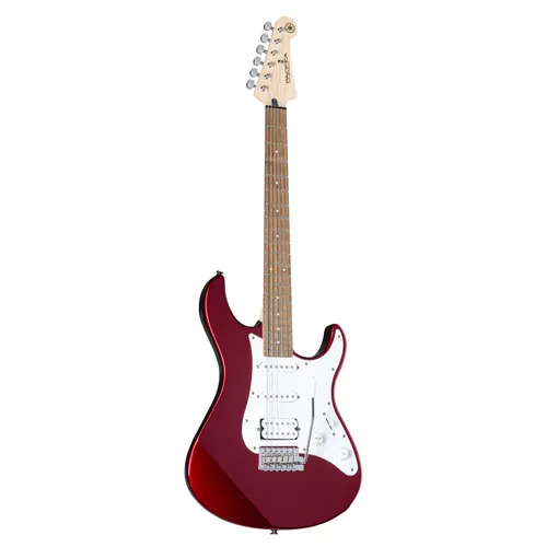 Yamaha Pacifica 012 RM E-Gitarre Red Metallic - Gitarren, vielseitige E-Gitarre mit Mahagoni-Korpus und 3 Tonabnehmern für einen breiten Klang, ideal für Anfänger und Fortgeschrittene.
