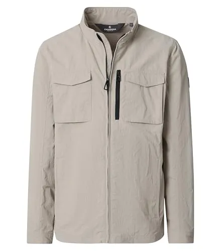 CASAMODA Sommerjacke Uni Beige XL - Stilvolle Sommerjacke mit Stehkragen und zwei Brusttaschen. Hoher Tragekomfort und klassisches Design für vielseitige Outfits.