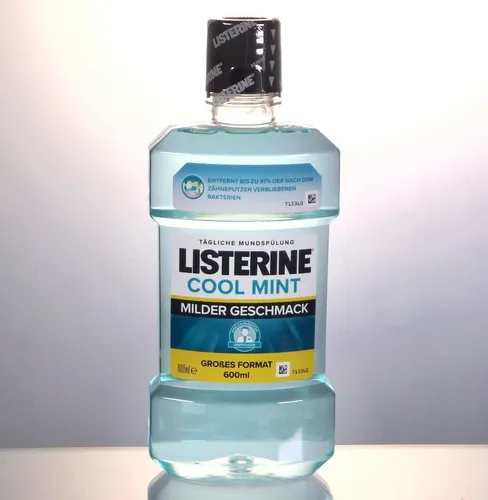 LISTERINE Cool Mint MILDER GESCHMACK 600 ml tägliche Mundspülung