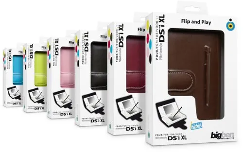 Flip & Play Protector mit Stylus für DSi XL - Farbauswahl - Schützender Flip & Play Protector inkl. Stylus für DSi XL in verschiedenen Farben. Ideal für den täglichen Gebrauch und optimalen Schutz Ihrer Konsole.