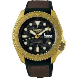 Seiko 5 Sports Herren-Uhr Automatik Edelstahl SRPE80K1 - Armbanduhren für Herren mit robustem Edelstahlgehäuse und hochwertigem Leder-Silikonband für optimalen Tragekomfort. Wasserdicht bis 10 BAR und mit kratzfestem Hardlexglas ausgestattet.