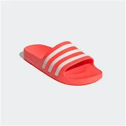 adidas Unisex Adilette Aqua Slides, Solar Red - Slides für Damen mit weichem Cloudfoam Fußbett für angenehmen Tragekomfort; ideal für den Einsatz im Schwimmbad oder am Strand.