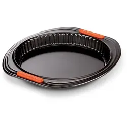 Le Creuset Antihaft Quiche- und Obstkuchenform Ø 26 cm - Tortenpfanne aus Karbonstahl mit Hebeboden, ideal für müheloses Backen ohne Festkleben. Sauerteigbeständig und backofenfest bis 240°C für perfekte Ergebnisse.