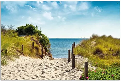 Wallario Outdoor-Poster: Auf dem Sandweg zum Strand - Gartenschilder mit hoher UV- und Witterungsbeständigkeit, ideal zur Verschönerung von Zäunen und Balkonen. Größe: ca. 60 x 90 cm, sofort aufhängbar dank rostfreier Ösen.