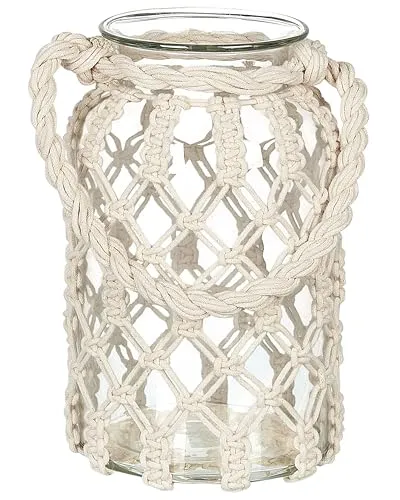 Beliani Laterne Glas weiß 31 cm mit Griff - Boho-Laterne aus hochwertigem Glas mit handgeflochtenem Makramee, ideal für stimmungsvolle Lichteffekte und vielseitige Platzierung im Innenbereich.