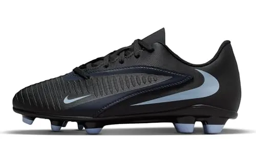 Nike Phantom 6 Low Club FG/MG Kinder Fußballschuh - Schwarz - 38,5 - Vielseitiger Fußballschuh für Kinder mit leichtem Obermaterial und Multigrund-Stollen für optimalen Halt. Das 'ohne-Socken'-Design ermöglicht schnelles An- und Ausziehen, ideal für junge Spieler.