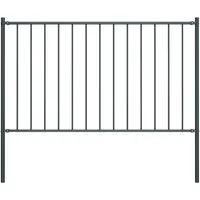 vidaXL Zaunfeld mit Pfosten aus pulverbeschichtetem Stahl 1,7 x 1,25 m - Metallzaun, witterungsbeständig und korrosionsgeschützt, bietet robuste Sicherheit für Ihren Garten. Einfache Montage mit enthaltenem Zubehör.