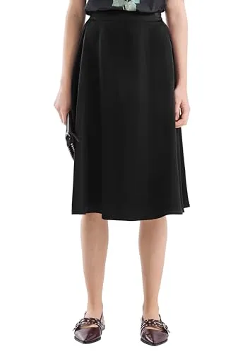 QS Satinrock - Eleganter Midi-Rock mit High Rise Bund - Der QS Satinrock bietet einen eleganten Look mit fließender Qualität und regulärer Passform. Ideal für besondere Anlässe, sorgt der Elastikbund für optimalen Tragekomfort.