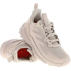 ADIDAS TERREX Free Hiker 2.0 Low Wanderschuh, Gr. 41, beige - Sportliche Wanderschuhe mit atmungsaktivem, wasserdichtem Obermaterial und BOOST Zwischensohle für herausragenden Komfort und Energie-Rückgabe bei jeder Wanderung.